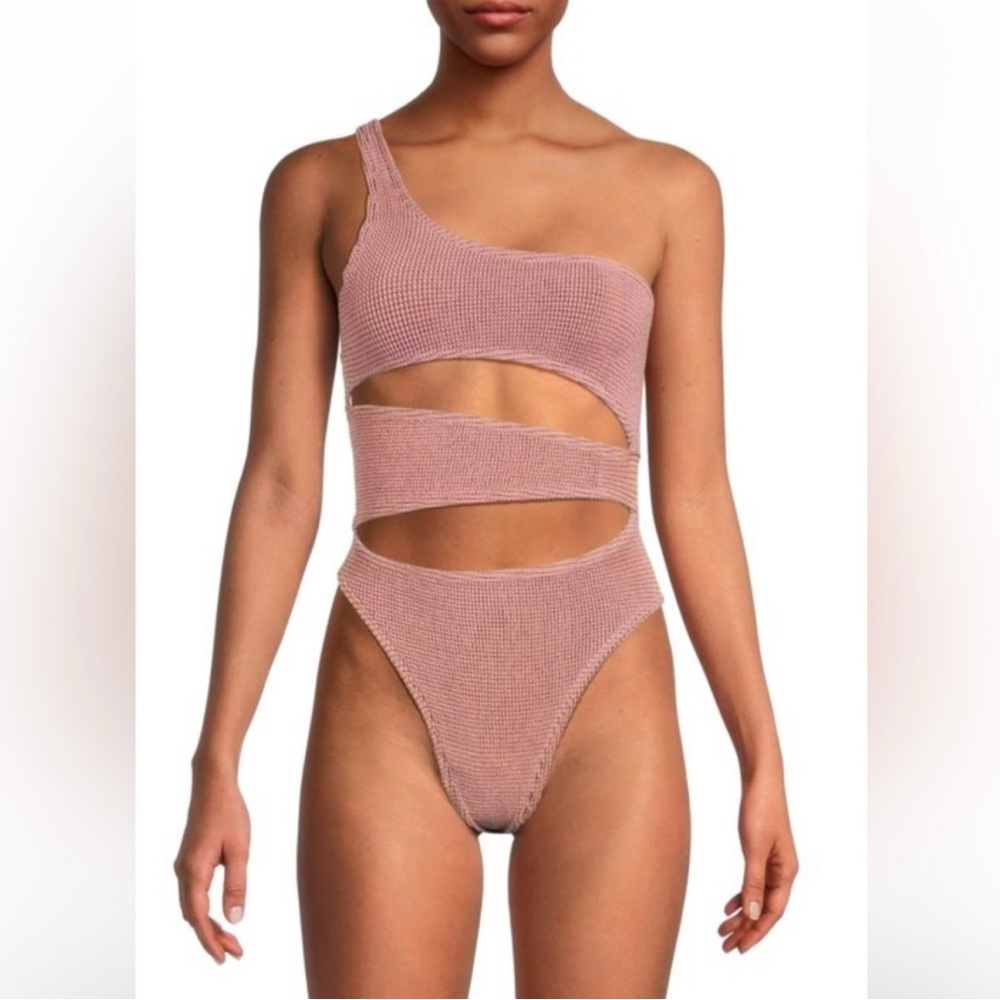 Bond-eye Textured One-Shoulder Swimsuit in Pink